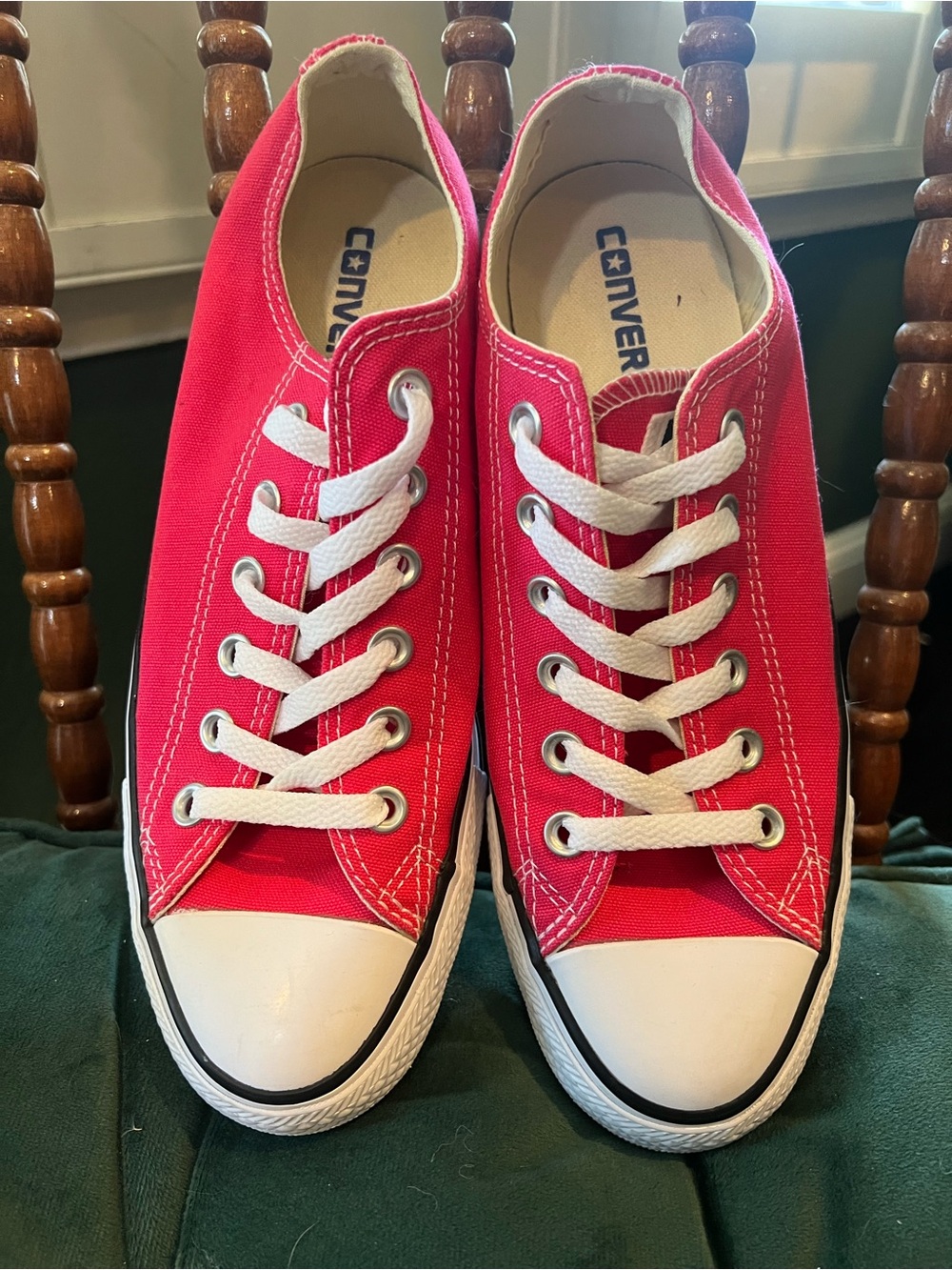 Converse Womens Low-Top Canvas Sneakers - Bright Pink and Cowhide Leather Purse - Picture 2 of 7